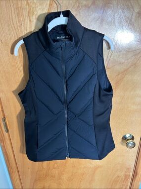 Athleta Black Vest, Size M